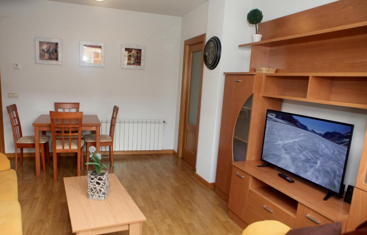 Apartamento Castilla Las Navas del Marqués Exterior photo