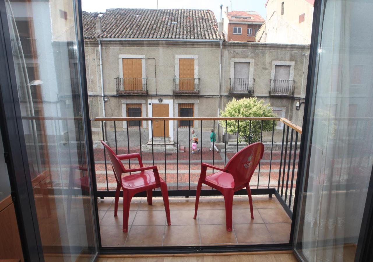 Apartamento Castilla Las Navas del Marqués Exterior photo